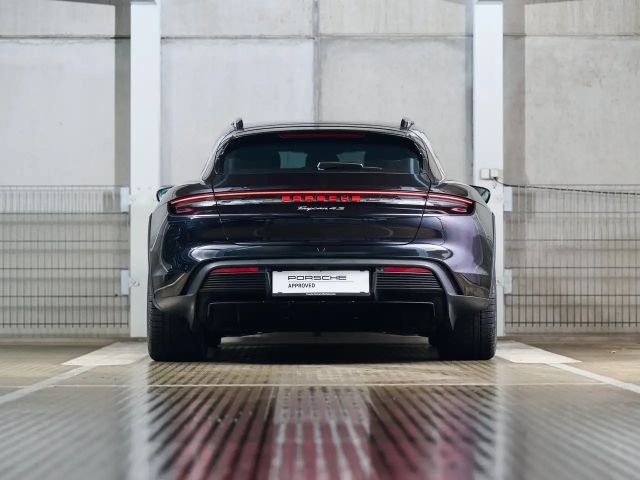 Porsche Taycan 4S Cross Turismo