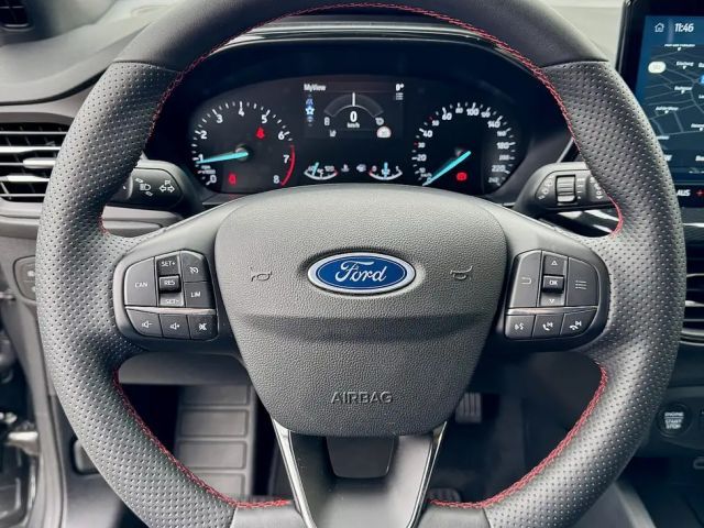 Ford Focus EcoBoost ST Line