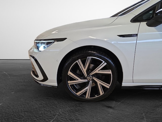 Volkswagen Golf 1.5 eTSI DSG R-Line