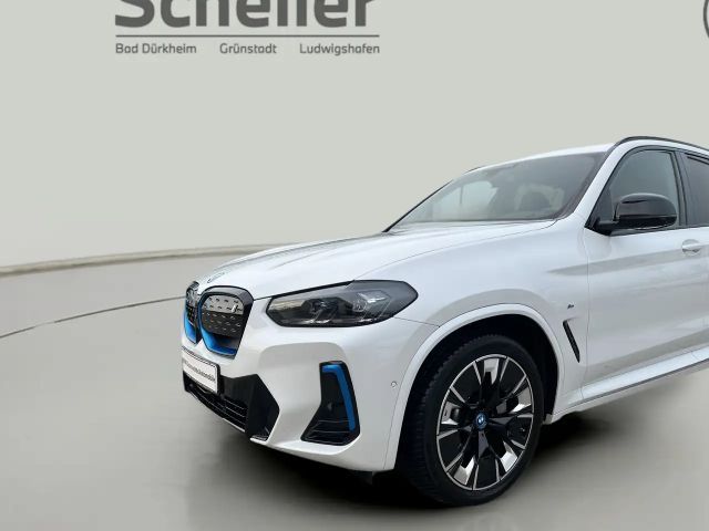 BMW iX3 iX3