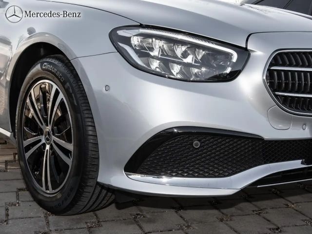 Mercedes-Benz E 220 AVANTGARDE E 220 d Estate