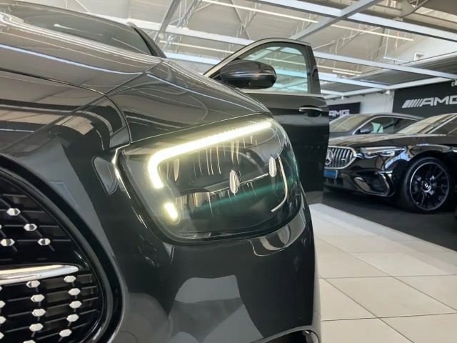 Mercedes-Benz E 220 AMG Line E 220 d Estate