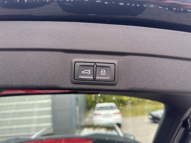 Audi A6 Avant Quattro S-Tronic