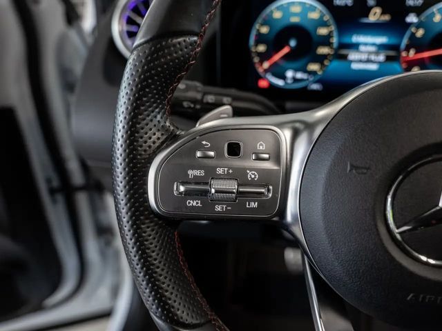 Mercedes-Benz GLA 200 AMG Line