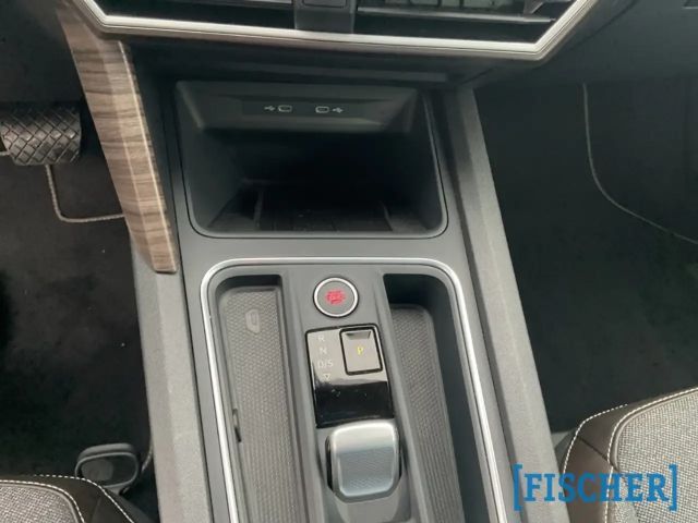 Seat Leon 1.5 eTSI DSG Sportstourer Xcellence