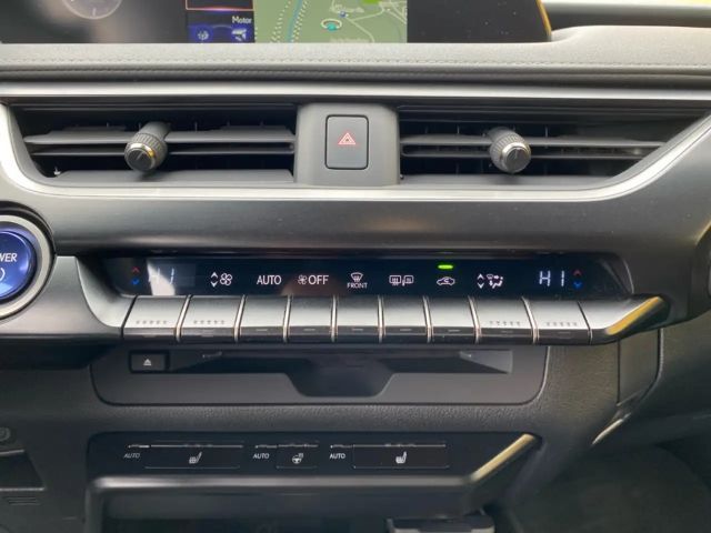 Lexus UX 250h Style Edition