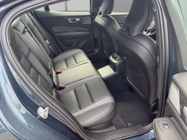 Volvo S60 AWD Dark Recharge Ultimate