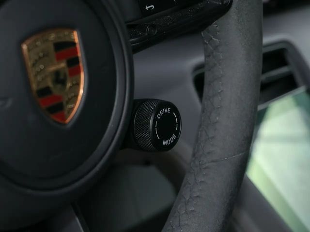 Porsche Taycan GTS Performance Plus