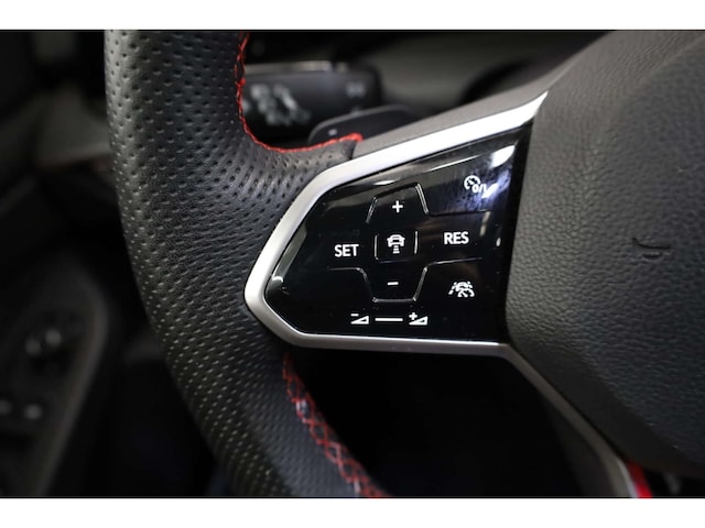 Volkswagen Golf 2.0 TSI