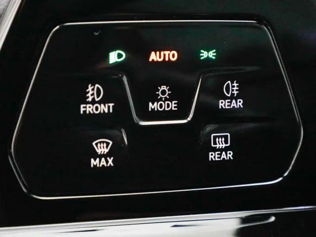 Volkswagen Golf 2.0 TSI DSG GTI