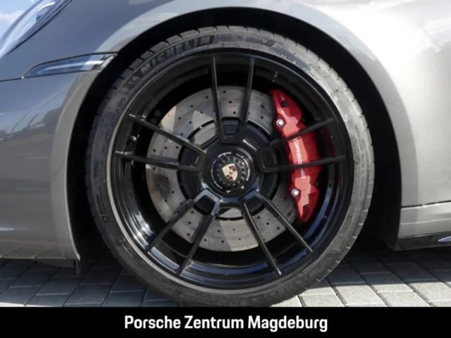 Porsche 992 4 Carrera Coupé GTS