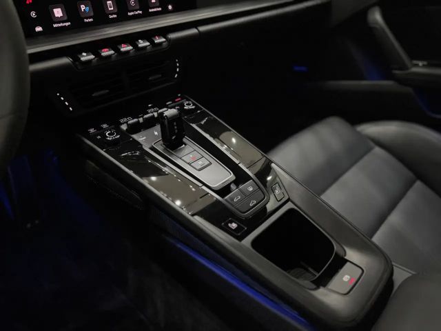 Porsche 992 Black Edition Coupé GTS