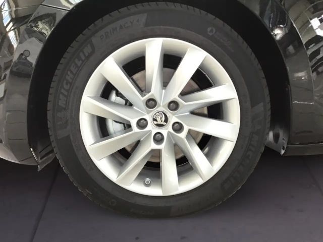 Skoda Superb 2.0 TDI Combi Style Style