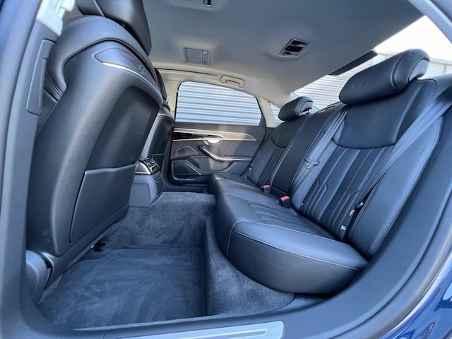 Audi A8 60 TFSI Lang Quattro