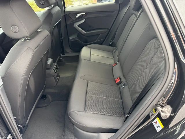 Audi A3 35 TFSI Sedan