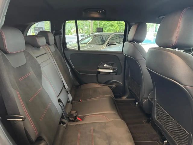 Mercedes-Benz EQB 300 4MATIC AMG Line