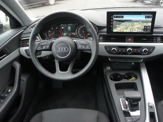 Audi A4 30 TDI Avant