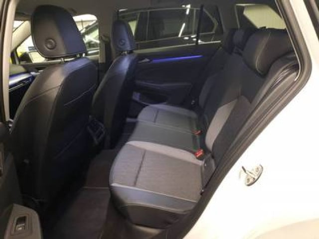 Volkswagen Golf 2.0 TDI DSG Variant