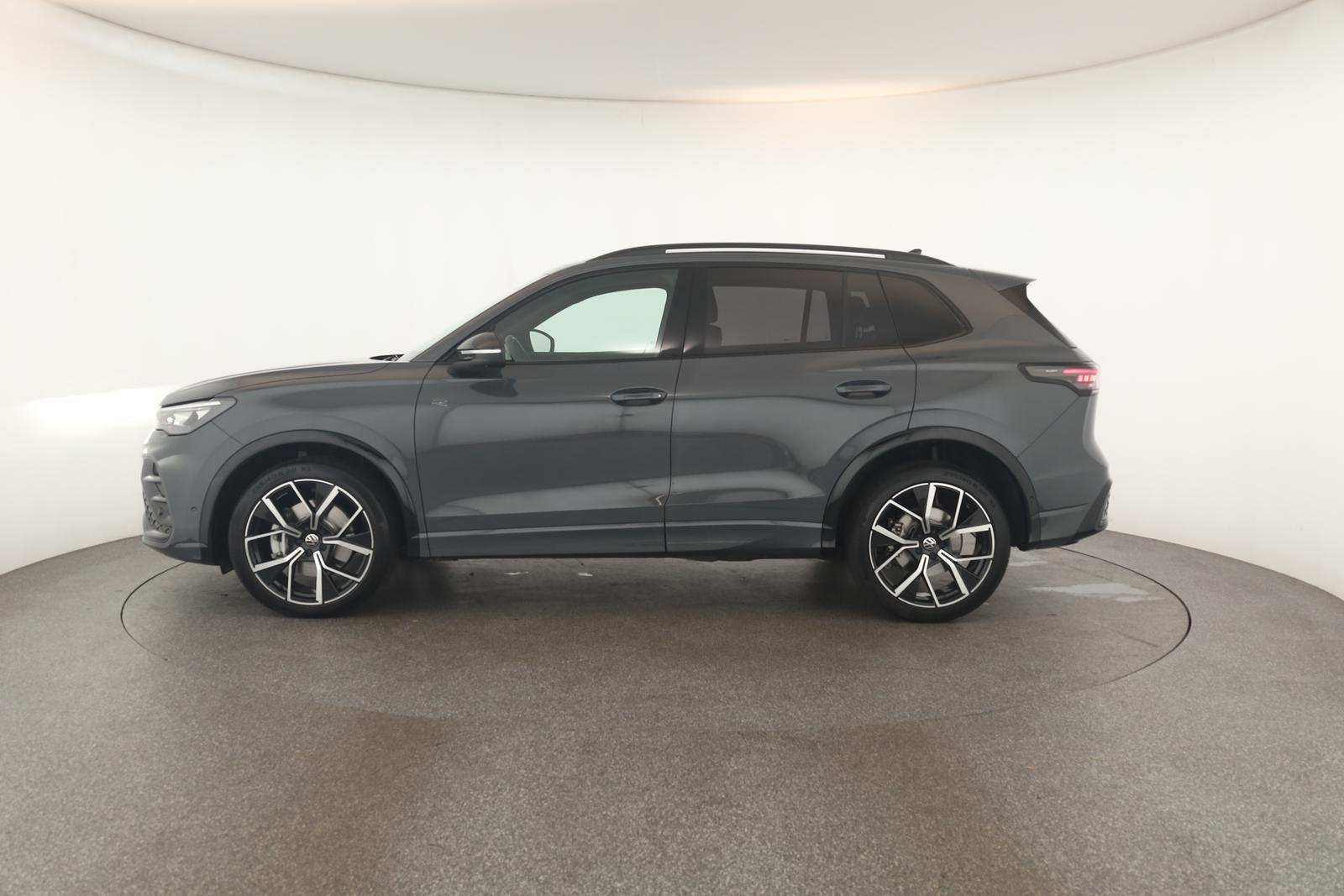 Volkswagen Tiguan 2.0 TSI DSG IQ.Drive R-Line