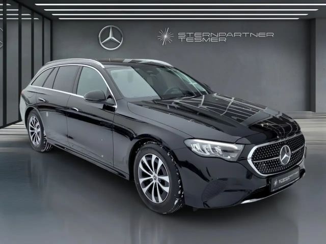 Mercedes-Benz E 220 AVANTGARDE E 220 d Estate