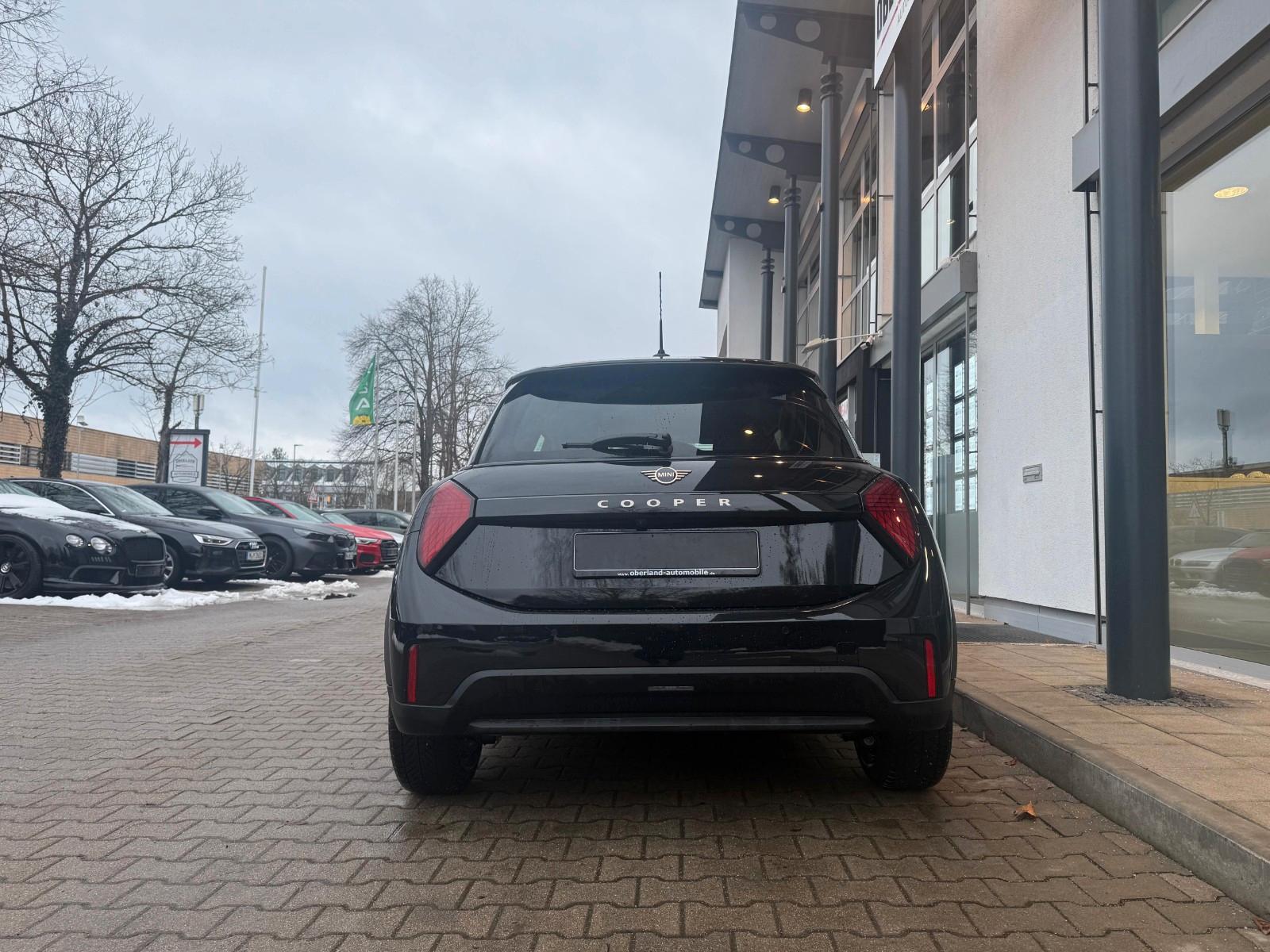 MINI Cooper Essential
