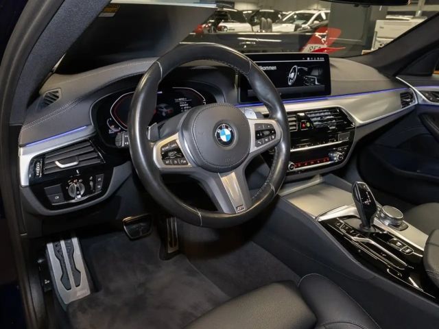 BMW 530 530d M-Sport Sedan xDrive
