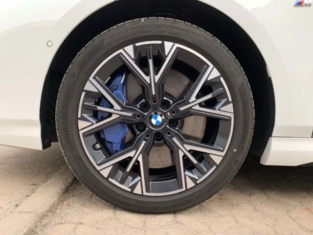 BMW 135 Sedan xDrive