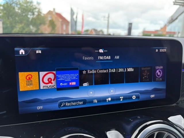 Mercedes-Benz GLB 180 AMG Line