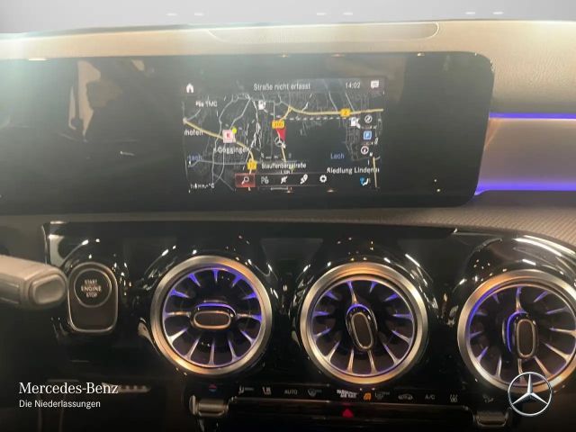 Mercedes-Benz A 250 A 250 e AMG Line