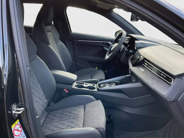 Audi A3 45 TFSI Hybride S-Line Sedan