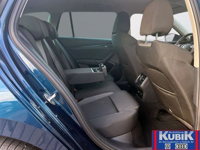 Skoda Octavia 1.5 TSI Ambition Combi Tour iV