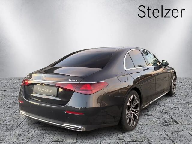 Mercedes-Benz E 220 4MATIC E 220 d Sedan