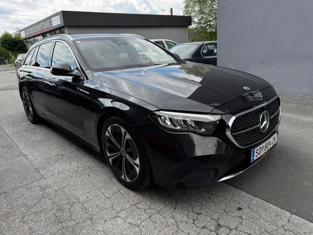 Mercedes-Benz E 300 4MATIC E 300 de Estate