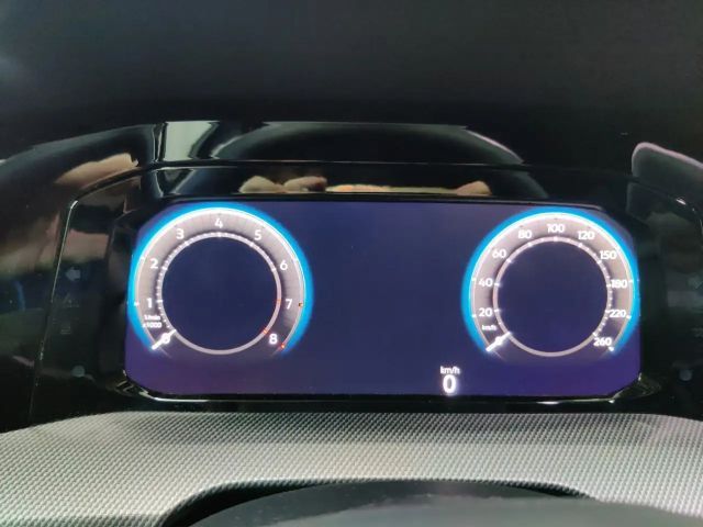 Volkswagen Golf 1.5 TSI R-Line Variant