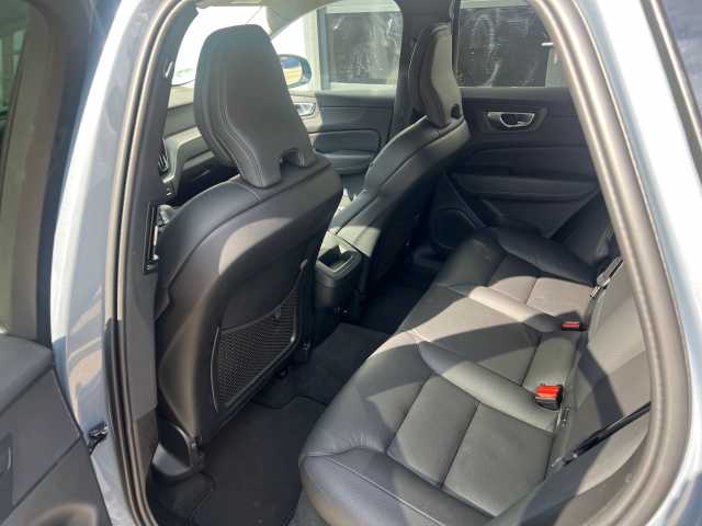 Volvo XC60 Dark Plus