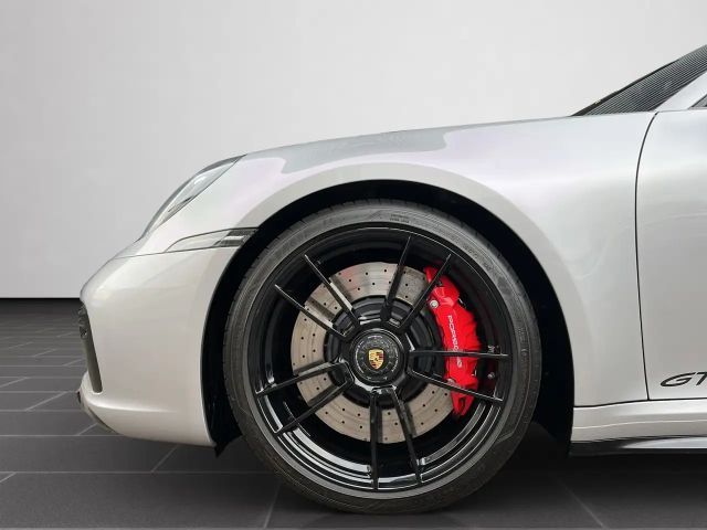 Porsche 992 Carrera Coupé GTS