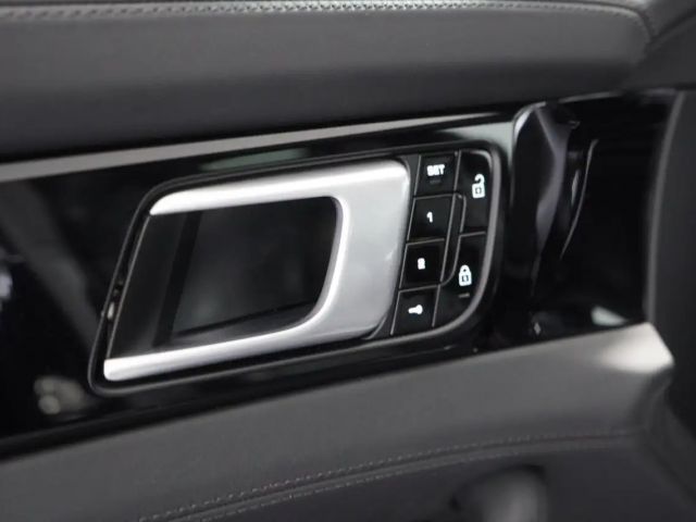 Porsche Panamera 4 E-Hybrid