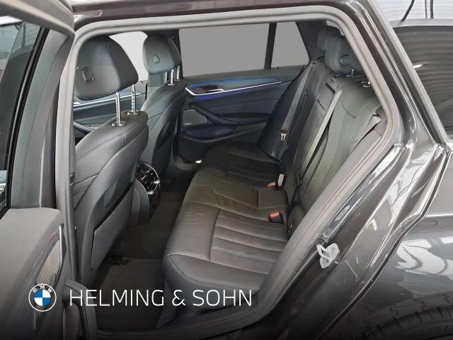 BMW 540 540d M-Sport Touring xDrive