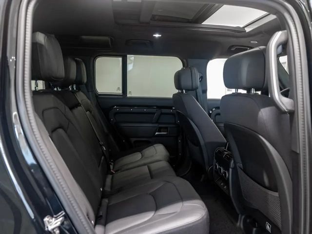 Land Rover Defender 110