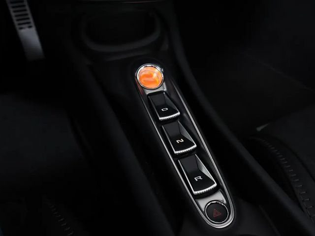 McLaren Artura Spider