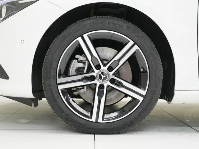 Mercedes-Benz CLA 250 CLA 250 e Coupé