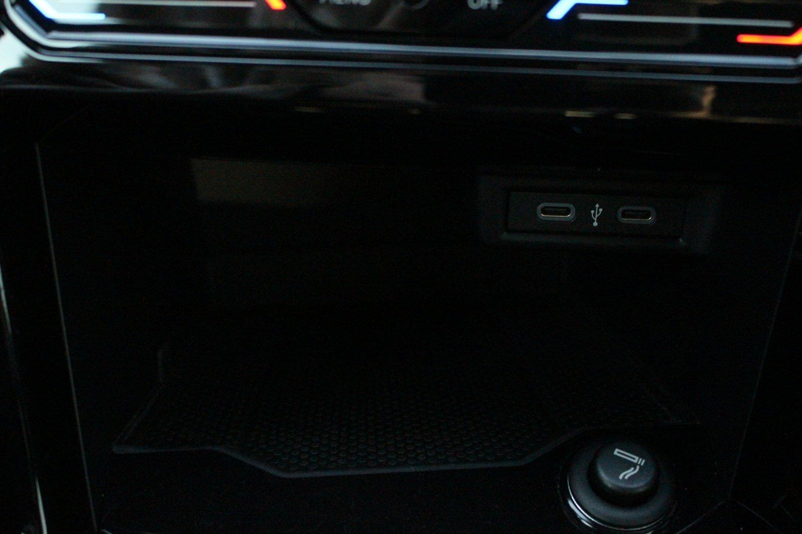 Volkswagen T-Roc 1.5 TSI Cabriolet DSG R-Line