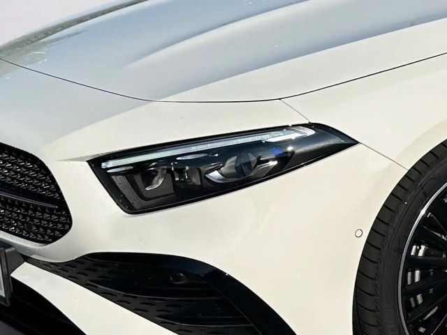 Mercedes-Benz A 220 A 220 d AMG Line Premium