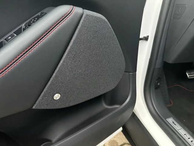 Ford Mustang Mach-E Prem. Dual-Emotor Std Range 198kW