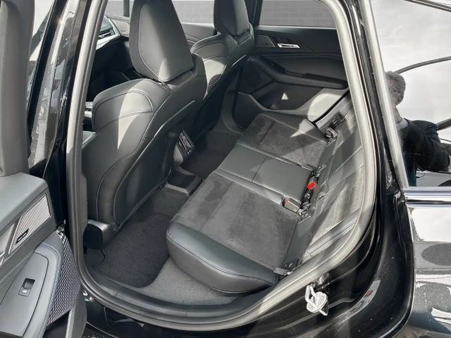 BMW 218 218d Active Tourer Sedan