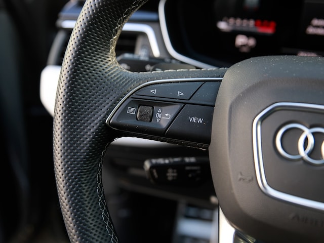 Audi A4 40 TFSI Avant Quattro S-Line S-Tronic