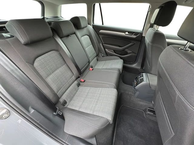 Volkswagen Passat 2.0 TDI Business DSG Variant