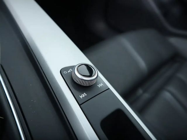 Audi A4 35 TDI S-Tronic Sedan