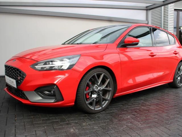 Ford Focus Limited ST Line