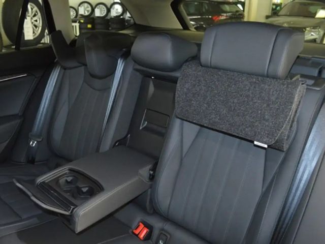 Skoda Superb 2.0 TDI Combi Selection